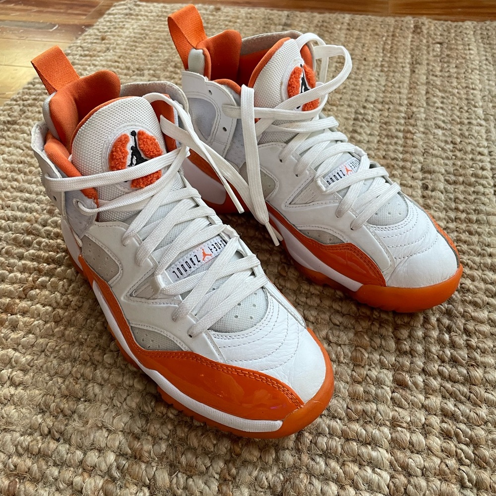 Nike Air Jordan Jumpman Two Trey - like new (size 7)